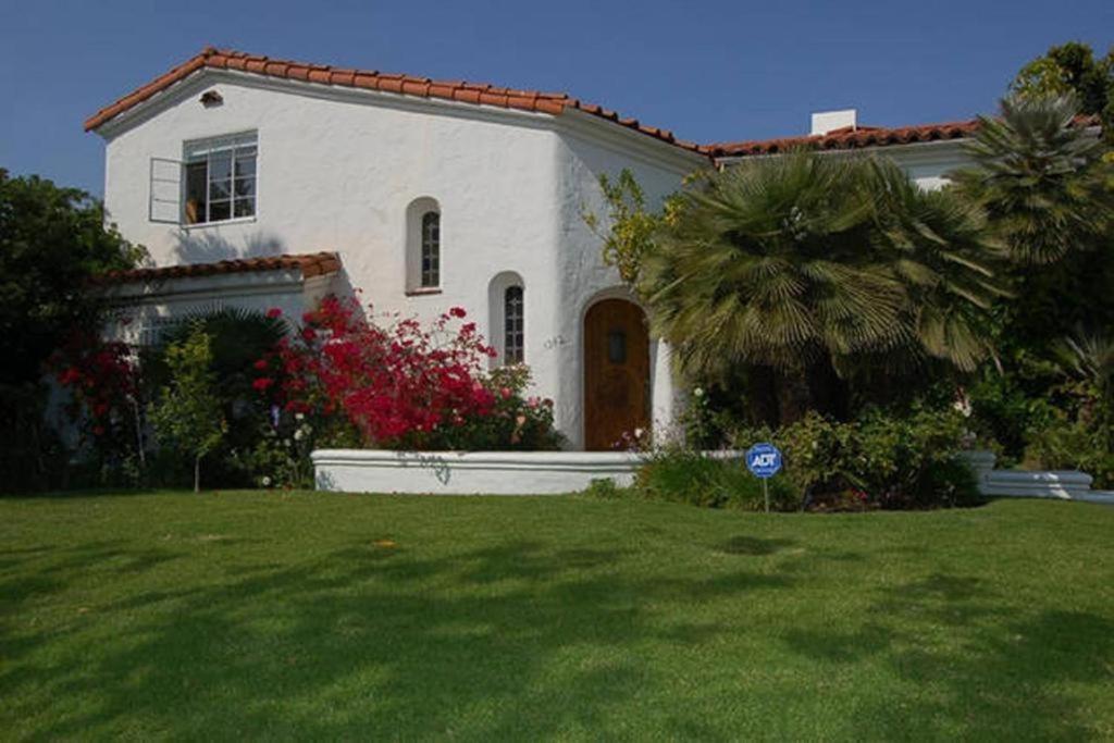 Beverly Hills Celebrity Villa